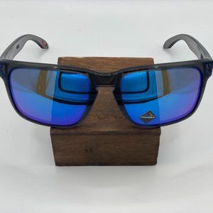 Oakley Holbrook XL OO9417-09-Grey Smoke Frame / Prizm Sapphire Iridium Polarized